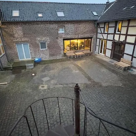 Monteurunterkunft Auf Historischem Vierkanthof Ruhig, Modern & Funktional A