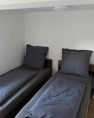 Monteurunterkunft Auf Historischem Vierkanthof Ruhig, Modern & Funktional A * Zulpich