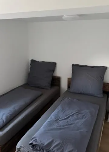 Monteurunterkunft Auf Historischem Vierkanthof Ruhig, Modern & Funktional A * Zulpich